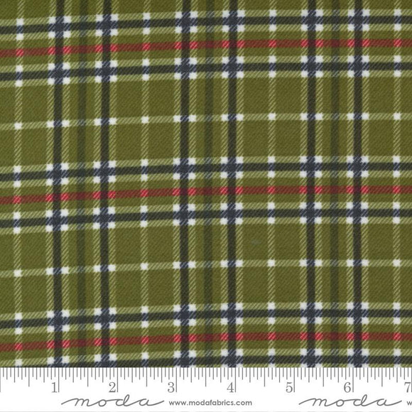 Moda Yuletide Gatherings Flannel Green Plaid Holly 49148 13F